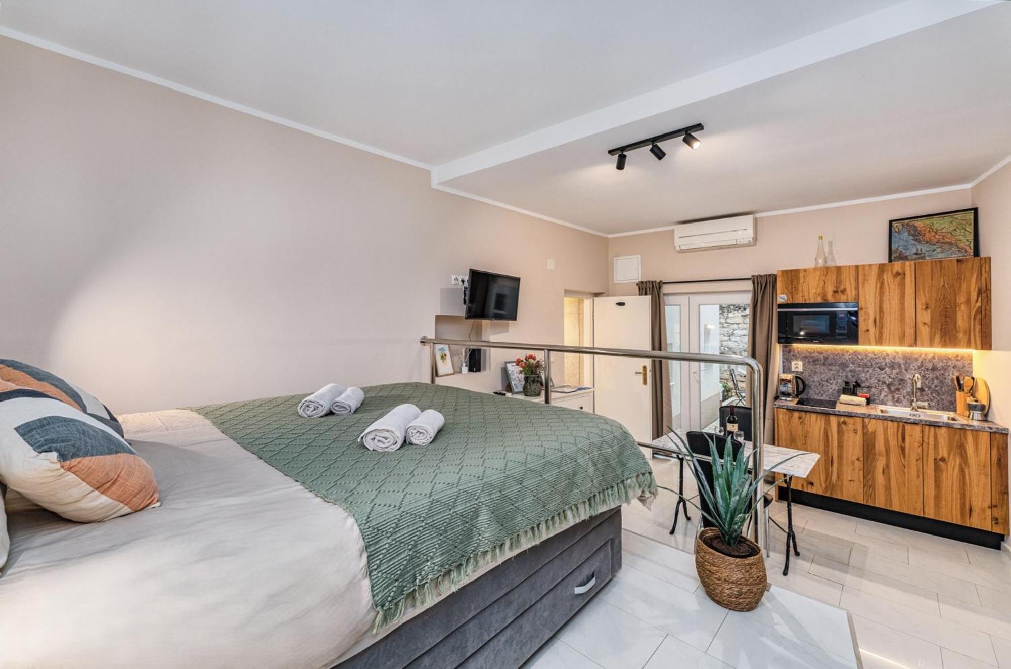 Samm Apartments Šibenik Екстериор снимка