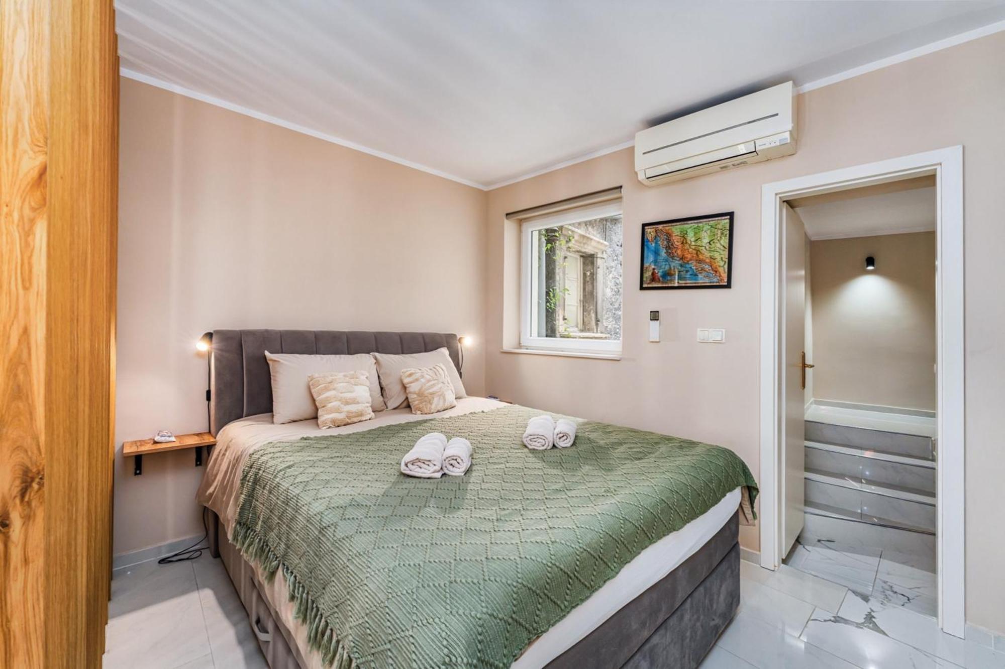Samm Apartments Šibenik Екстериор снимка