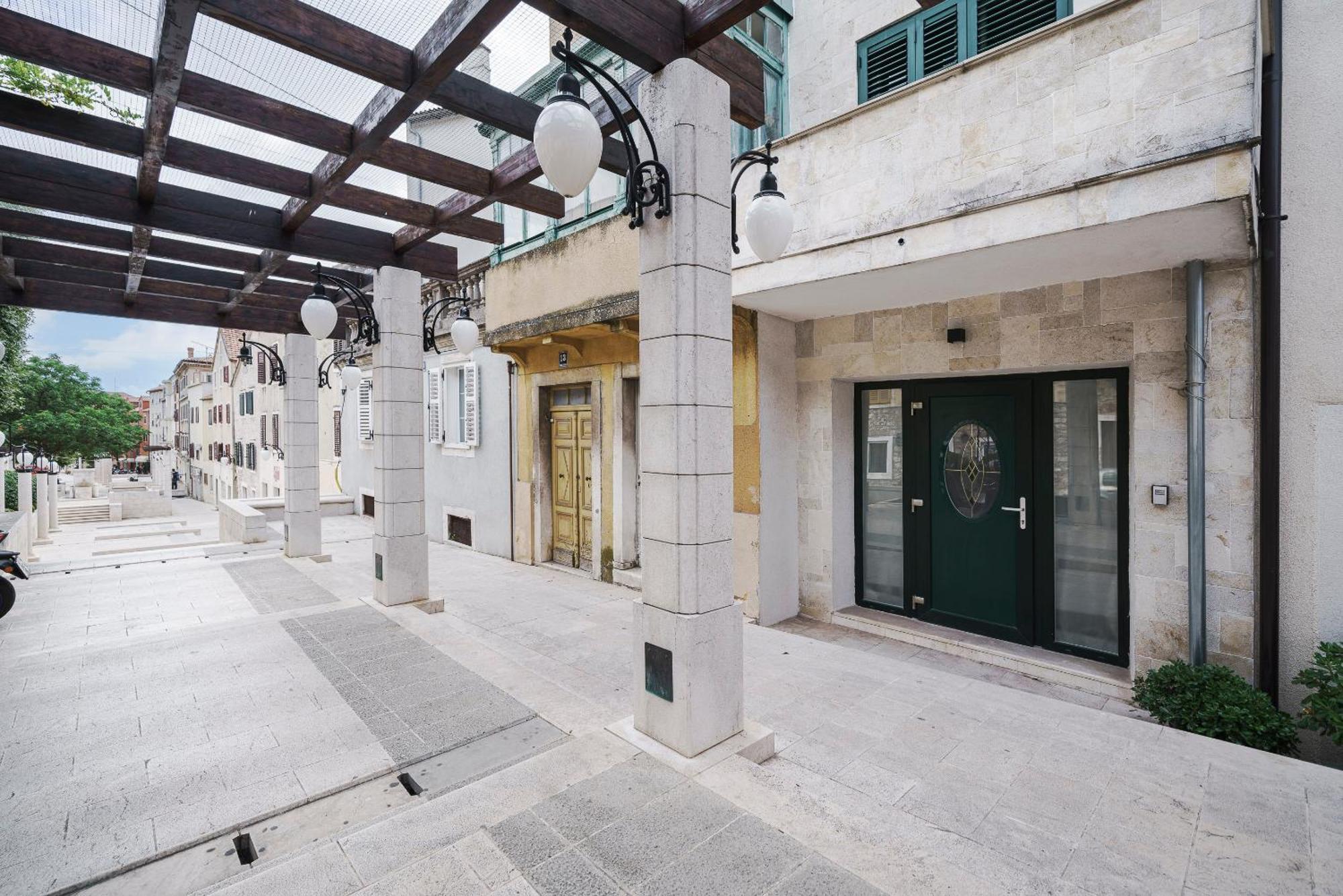 Samm Apartments Šibenik Екстериор снимка